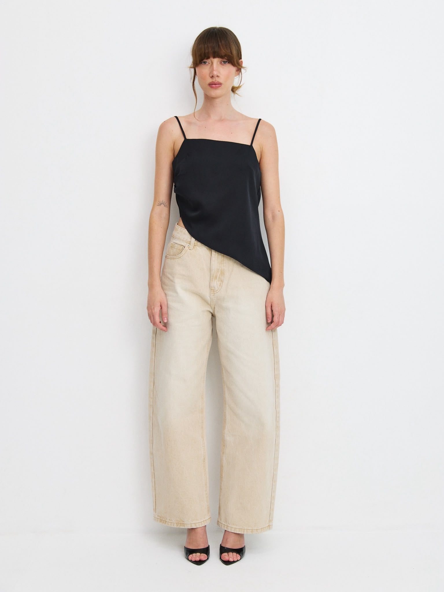 טופ לילי סאטן